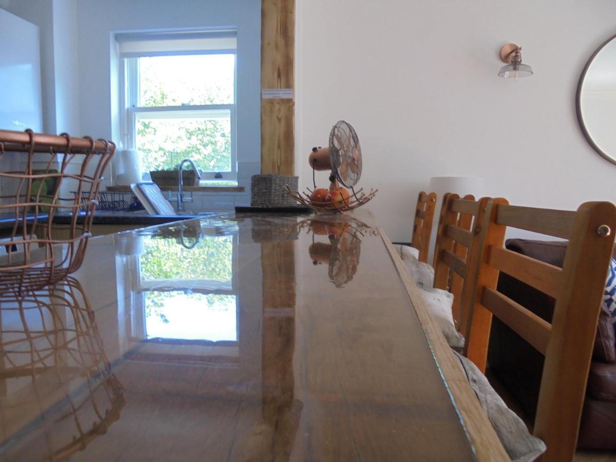 The Beach House Holiday Apartments イーストボーン エクステリア 写真