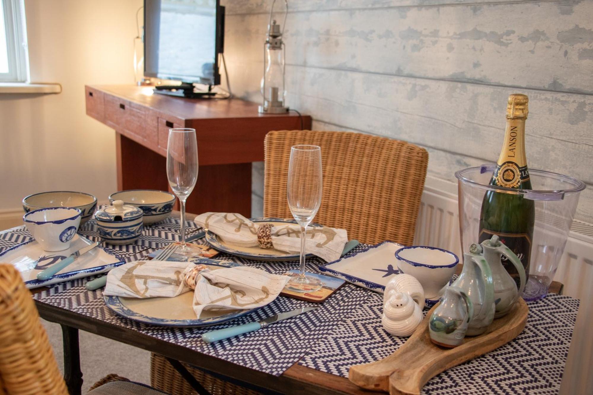 The Beach House Holiday Apartments イーストボーン エクステリア 写真